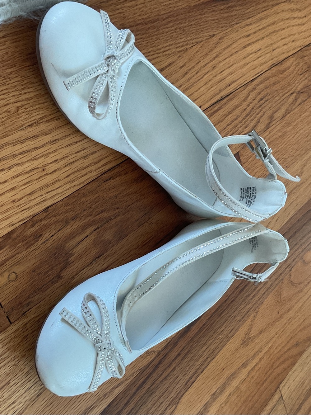 Girls' White Dress Ballet Flats with Ankle Strap